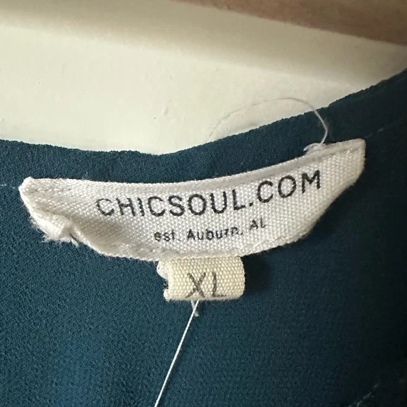 Teal Sleeveless Lace Top - Picture 3 of 4